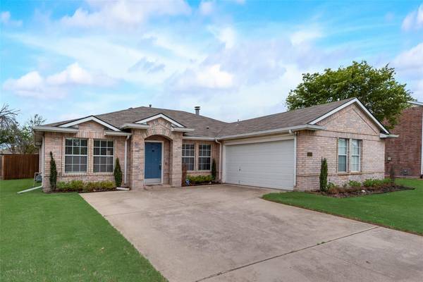 4509 Sunny Brook Drive, Rowlett, TX 75088