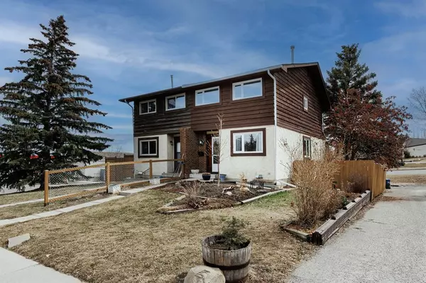 Calgary, AB T2K5R3,6501B Huntsbay RD NW