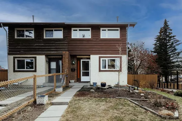 Calgary, AB T2K5R3,6501B Huntsbay RD NW