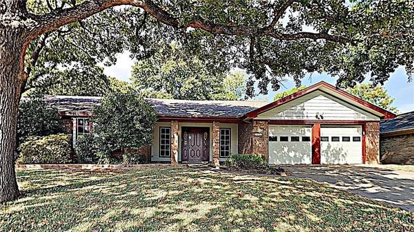 3633 Spring Grove Drive, Bedford, TX 76021