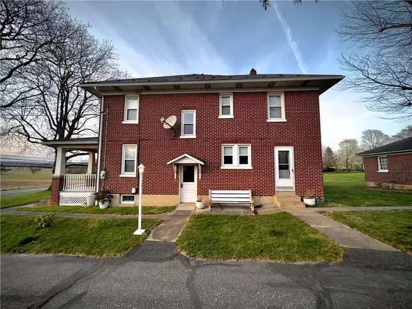 Lower Nazareth Twp, PA 18064,560 Nazareth PIKE