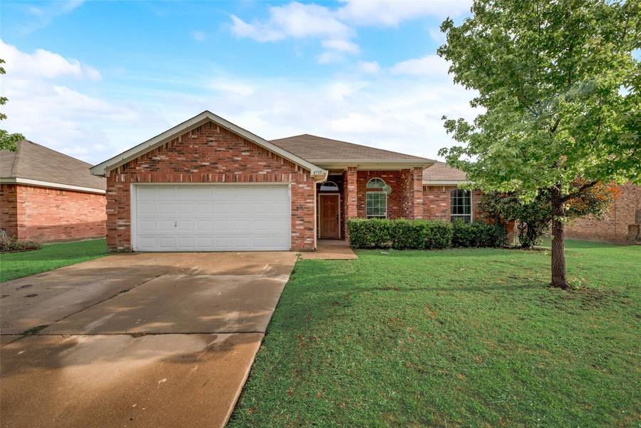 4705 Fox Meadows Lane, Mansfield, TX 76063