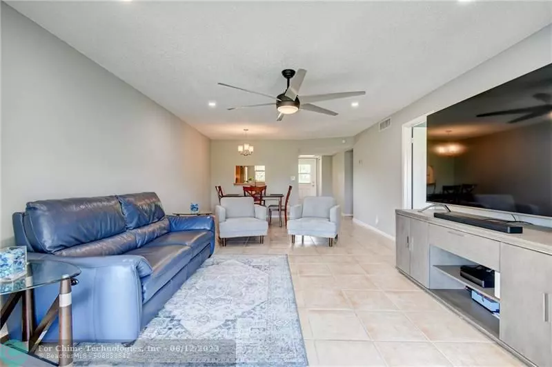 2700 Fiore Way  #210, Delray Beach, FL 33445