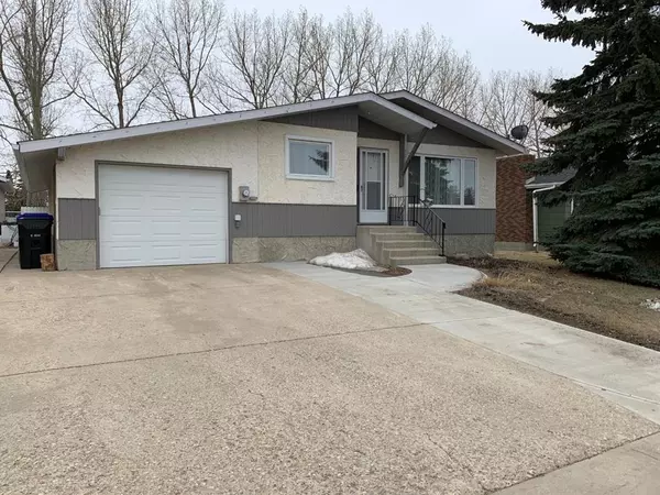 Olds, AB T4H 1B4,5313 Silverthorn RD