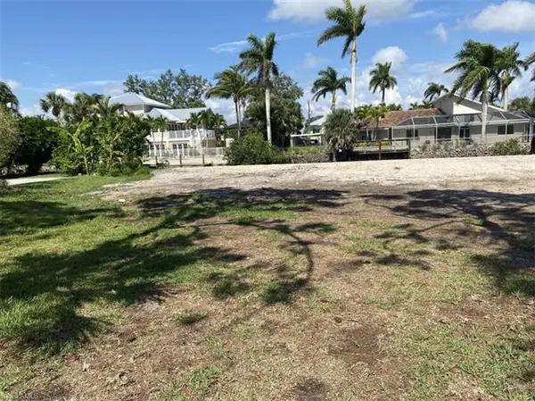 27125 Harbor DR, Bonita Springs, FL 34135