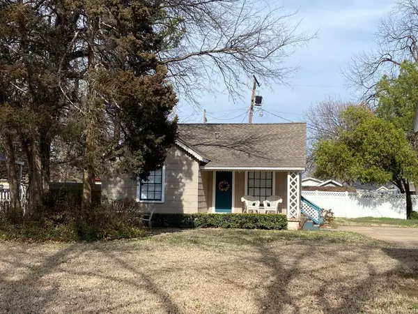 Pauls Valley, OK 73075,804 N Willow Street