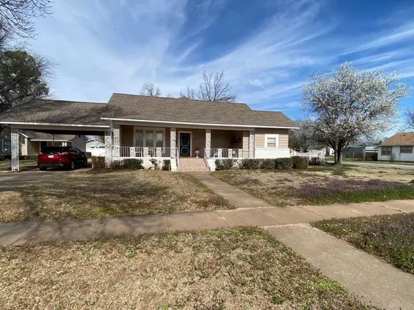 Pauls Valley, OK 73075,804 N Willow Street