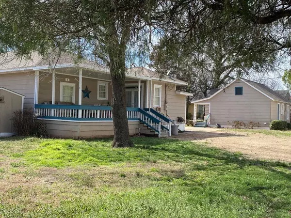 Pauls Valley, OK 73075,804 N Willow Street