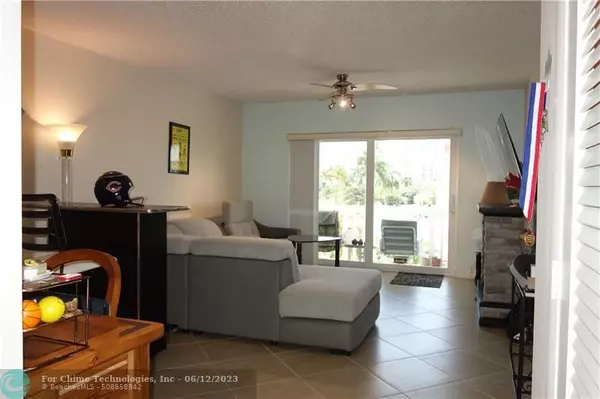 Pompano Beach, FL 33062,424 N Riverside Dr  #303