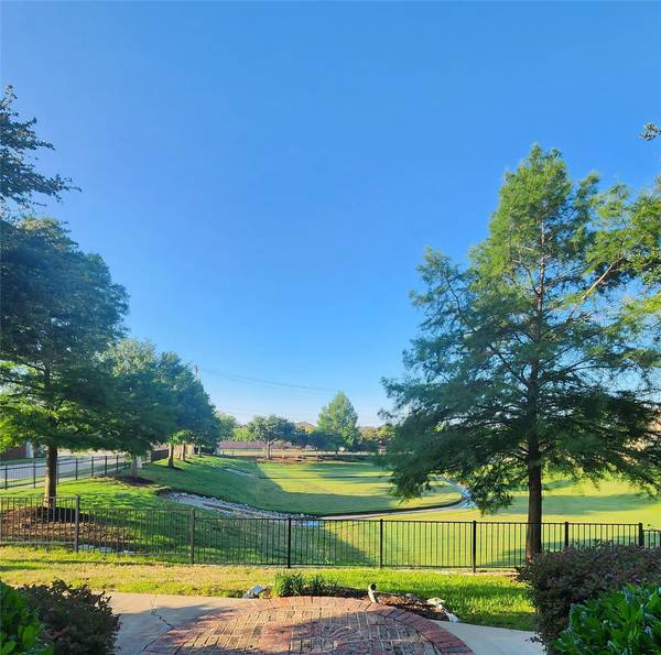 4213 Swan Forest Drive #B, Carrollton, TX 75010