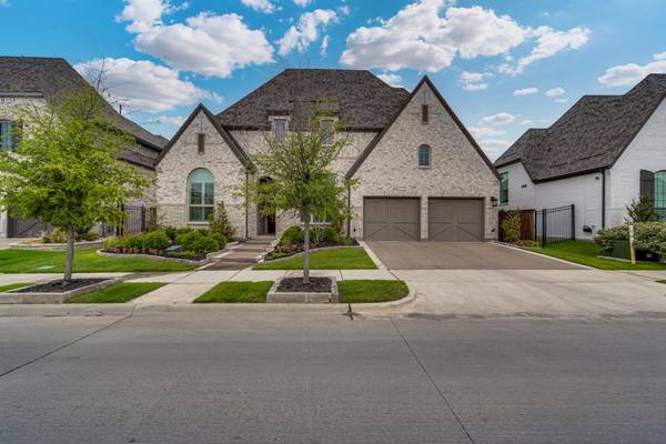 4718 Cypress Thorn Drive, Arlington, TX 76005