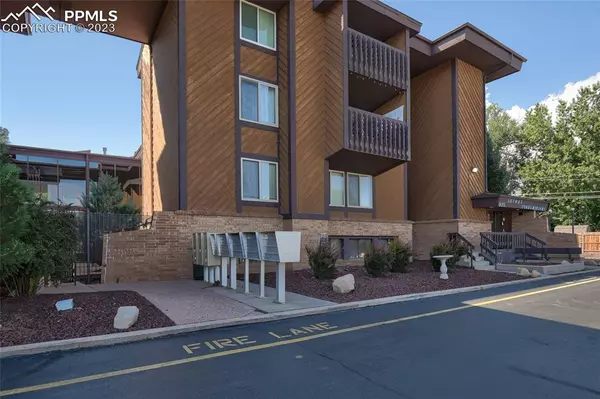 935 Saturn DR #230, Colorado Springs, CO 80905