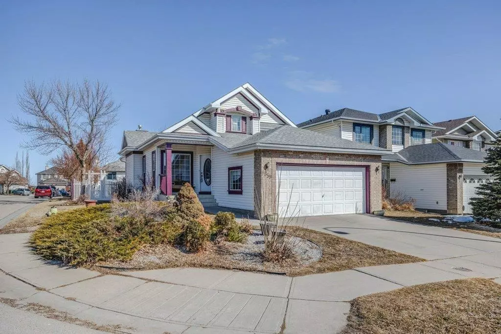 Calgary, AB T3A 5K5,9859 Hidden Valley DR NW