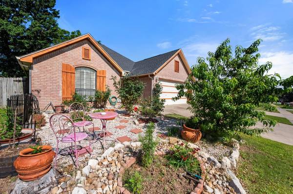 4816 Ashworth Court, Arlington, TX 76017