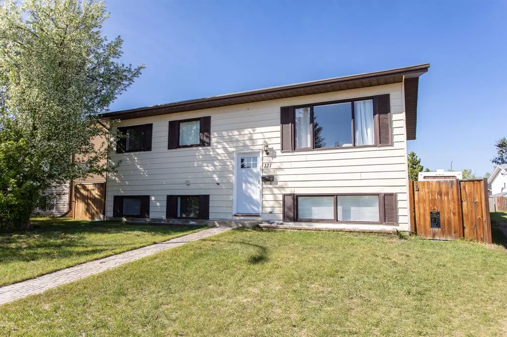 Blackfalds, AB T0M 0J0,121 Westview CRES