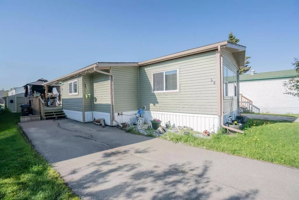 Grande Prairie, AB T8V 2N9,68 Coachmen Village