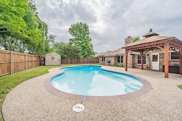 8217 Irish Drive, North Richland Hills, TX 76180