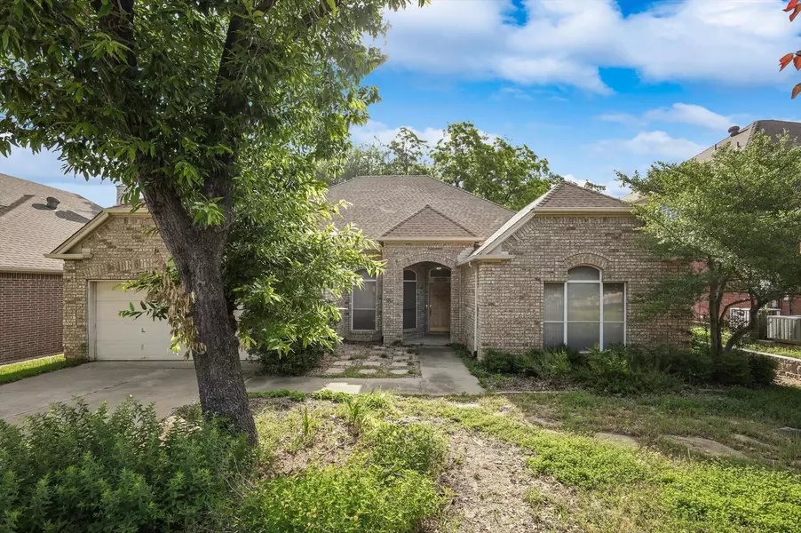 4327 Hazy Meadow Lane, Grapevine, TX 76051