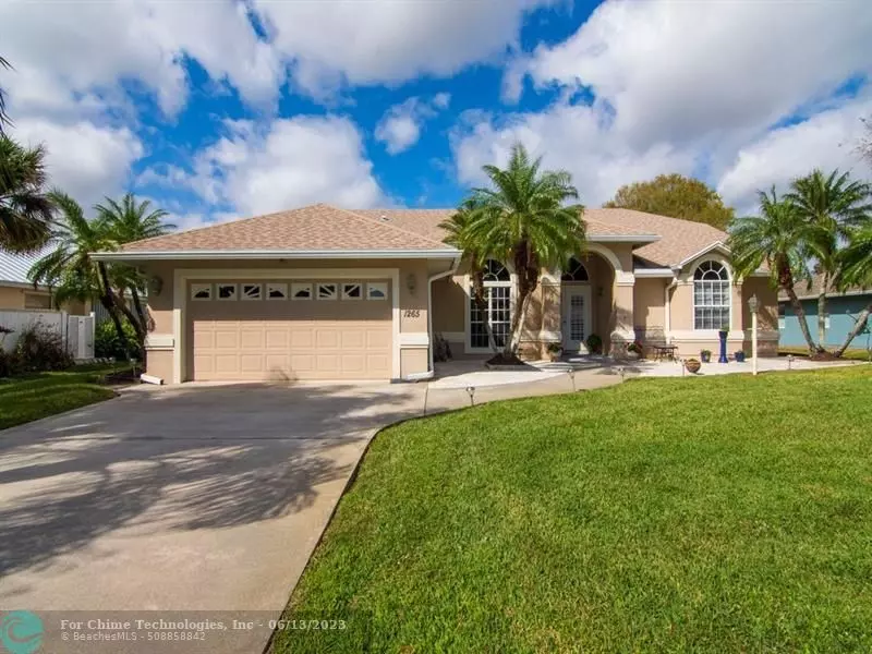 1265 45th Ct SW, Vero Beach, FL 32968