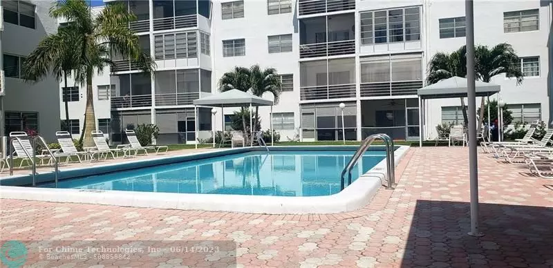 Sunrise, FL 33322,3000 E Sunrise Lakes Dr  #109