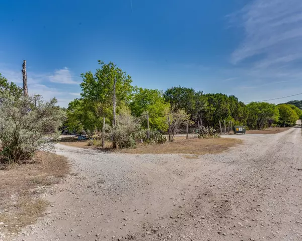 Kopperl, TX 76652,337 Public Road 1216