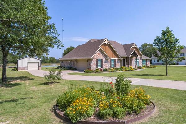 226 Vz County Road 2103, Canton, TX 75103