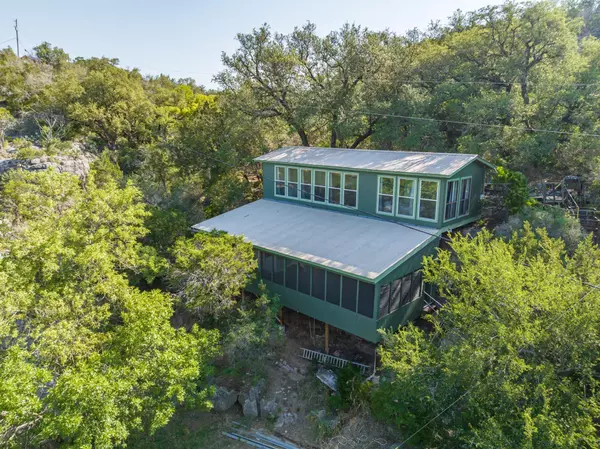 698 Mid River Road, Lampasas, TX 76550