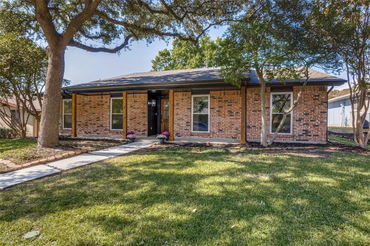 Dallas, TX 75238,9317 Rolling Rock Lane