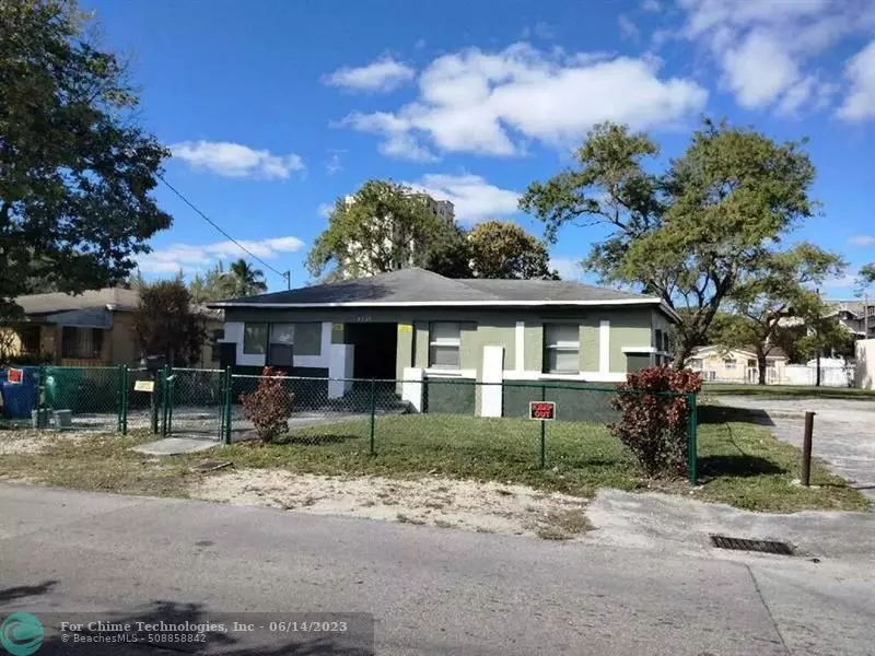 2707 NW 50th St, Miami, FL 33142