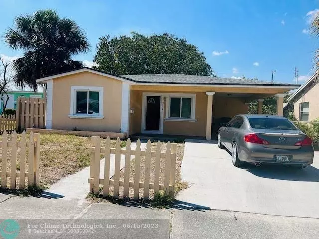 717 S J St, Lake Worth Beach, FL 33460