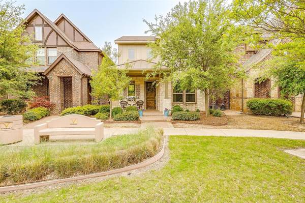 1221 Harris Hawk Way, Arlington, TX 76005