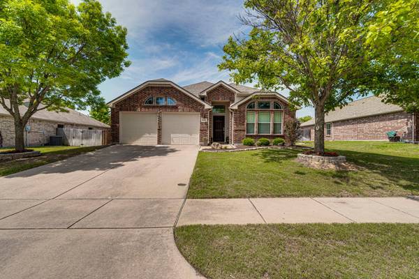 123 Coyote Run, Waxahachie, TX 75165