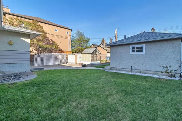 Calgary, AB T2N 2X8,533 34 ST NW