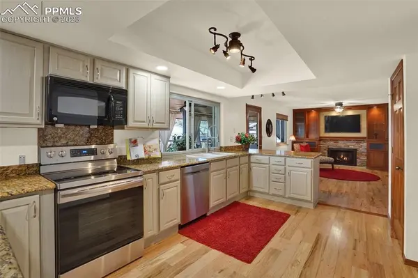 2824 E Serendipity CIR, Colorado Springs, CO 80917