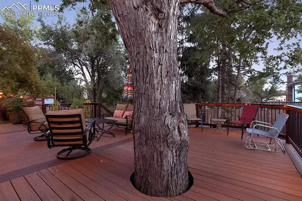 2824 E Serendipity CIR, Colorado Springs, CO 80917