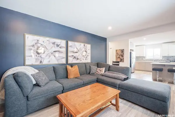 2406 Cairns AVENUE, Saskatoon, SK S7J 1V3