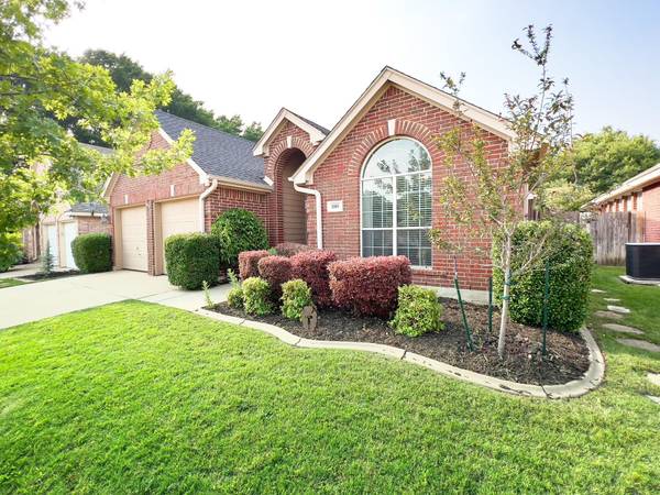 5105 Deer Ridge Court, Fort Worth, TX 76137