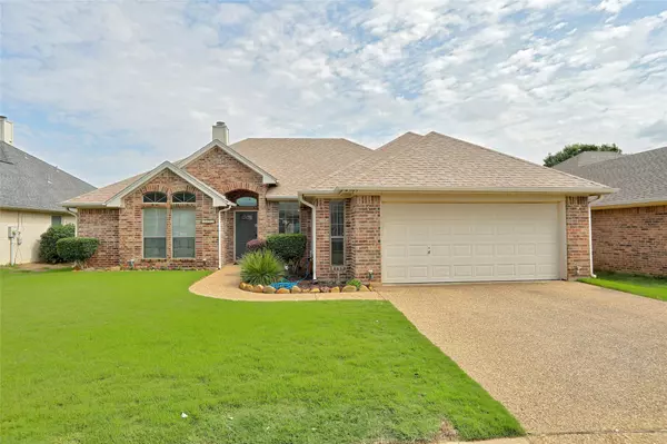 Arlington, TX 76001,4303 Fox Court