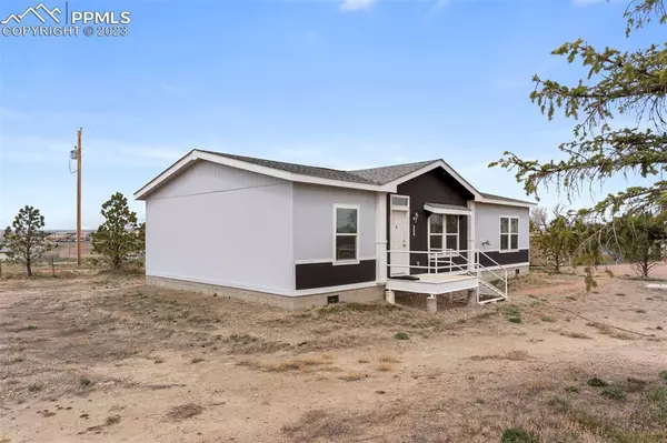 Simla, CO 80835,613 Pueblo AVE