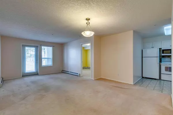 Calgary, AB T3H 5J1,550 Prominence Rise SW #103