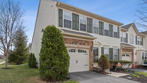 9 Boyd Blvd, Hillsborough Twp., NJ 08844