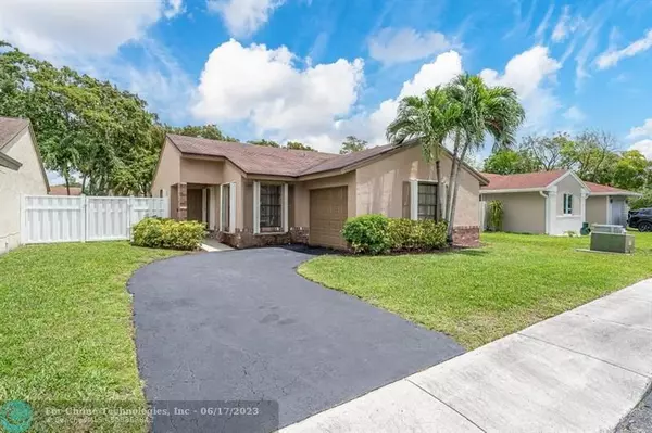 Davie, FL 33325,13971 Beechwood Ct