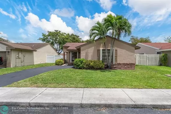 Davie, FL 33325,13971 Beechwood Ct