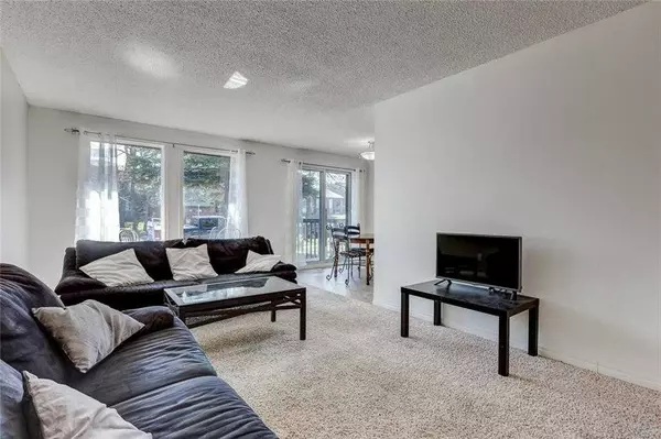 Calgary, AB T3K1H5,57 Bermuda DR NW