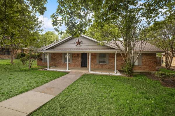 306 Briarwood Drive, Wylie, TX 75098