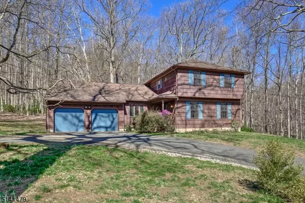 27 Mile Dr, Chester Twp., NJ 07930