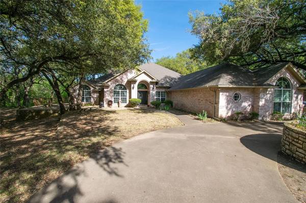 8612 Ashland Court, Granbury, TX 76049