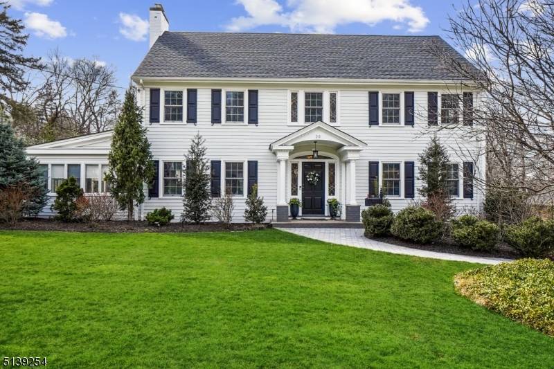 20 Glen Rd, Verona Twp., NJ 07044