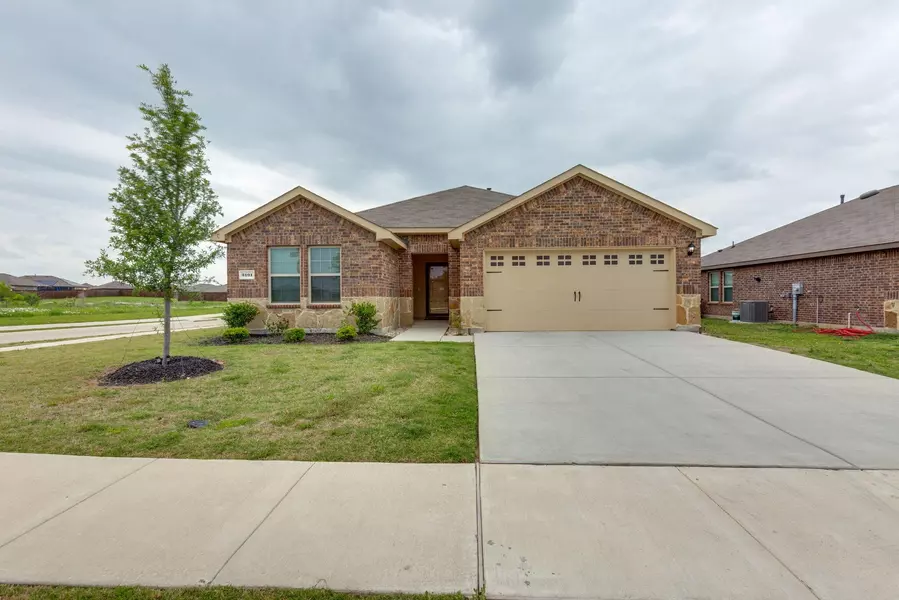 3101 Pembrooke Drive, Forney, TX 75126