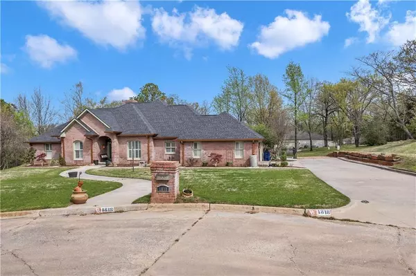 1818 Muirfield Drive, Ada, OK 74820